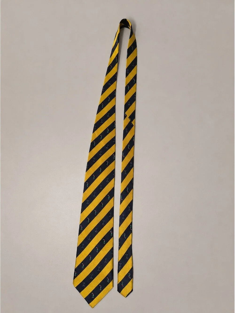 Vintage The Silk Connection Men’s 100% Silk Golf Necktie Navy Gold Striped